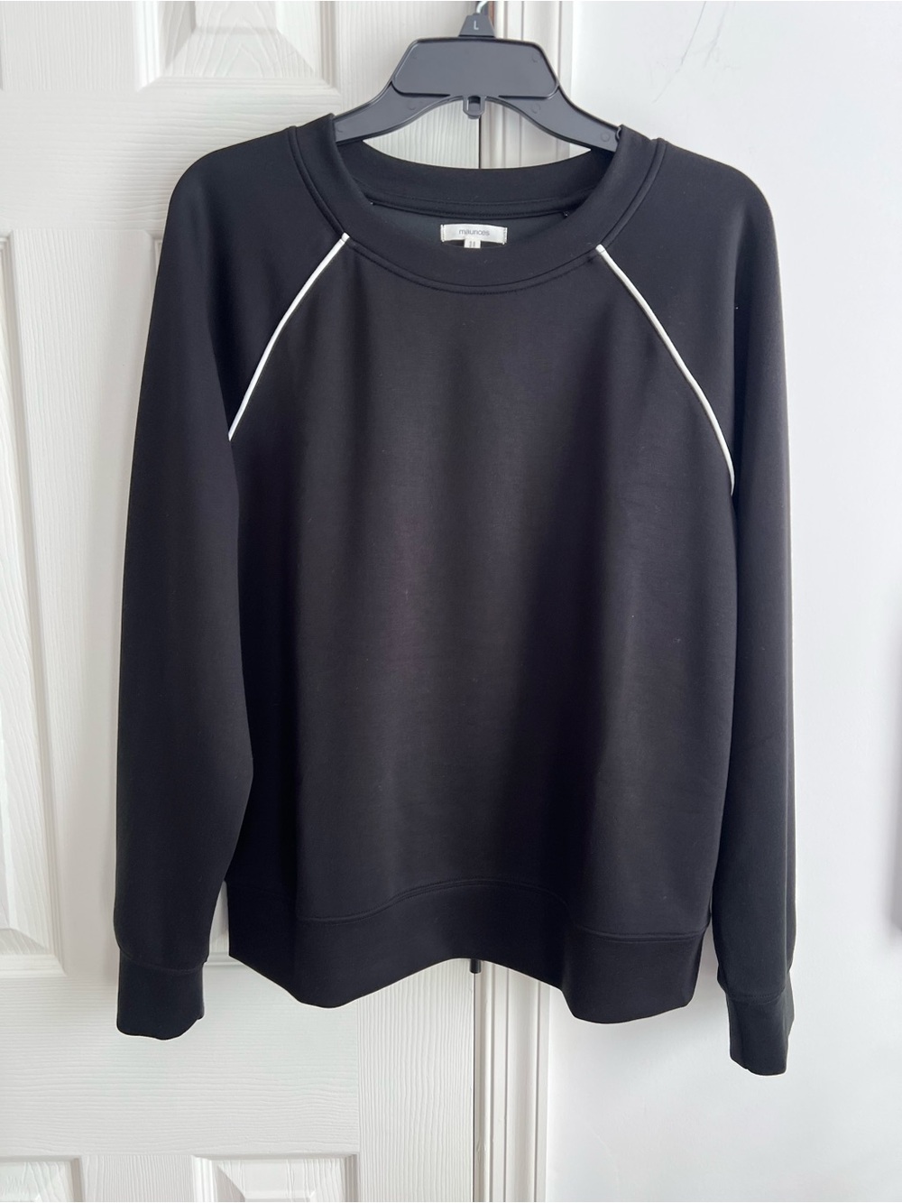 Maurices Black Scuba knit Crewneck Pullover M